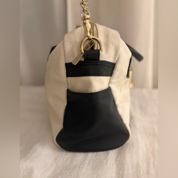 2/$30 Olivia + Joy Large Color-block Shoulder Bag Gold Hardware Removeable Strap - Picture 3 of 16